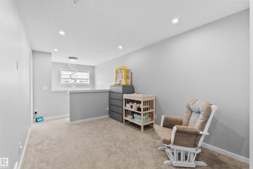 331 32 Avenue, Edmonton, AB - Indoor