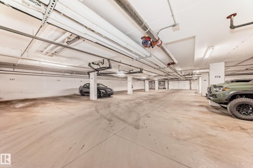 208 2204 44 Ave, Edmonton, AB - Indoor Photo Showing Garage