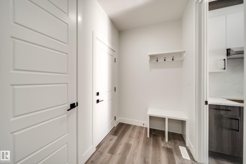 7023 177 Avenue, Edmonton, AB - Indoor Photo Showing Other Room