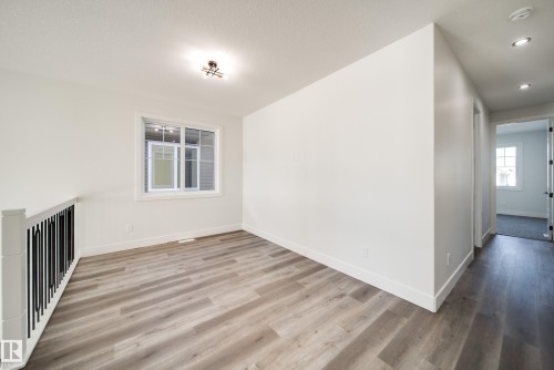 7023 177 Avenue, Edmonton, AB - Indoor Photo Showing Other Room