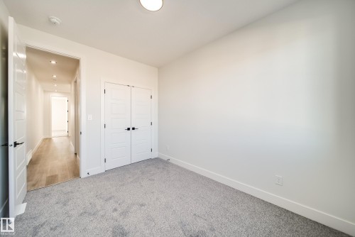 7023 177 Avenue, Edmonton, AB - Indoor Photo Showing Other Room