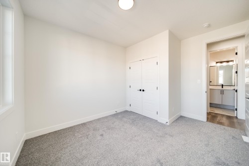 7023 177 Avenue, Edmonton, AB - Indoor Photo Showing Other Room