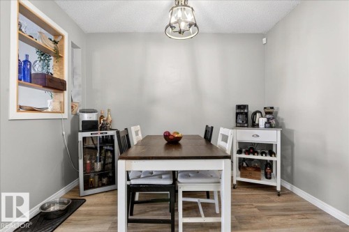 115 Birch Drive, Gibbons, AB - Indoor Photo Showing Dining Room