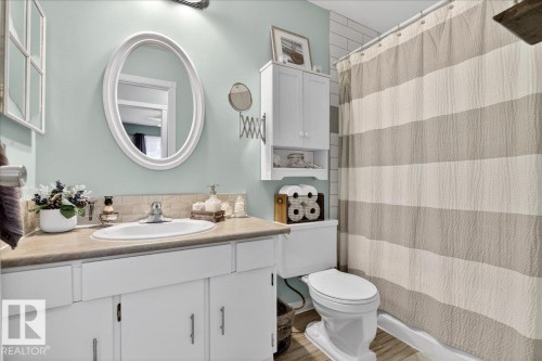 115 Birch Drive, Gibbons, AB - Indoor Photo Showing Bathroom