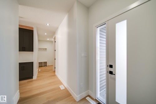 7027 177 Avenue, Edmonton, AB - Indoor Photo Showing Other Room