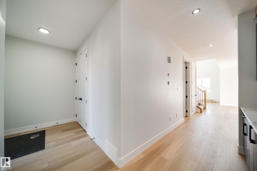 7027 177 Avenue, Edmonton, AB - Indoor Photo Showing Other Room