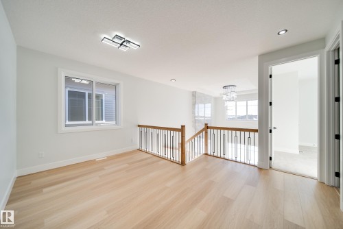 7027 177 Avenue, Edmonton, AB - Indoor Photo Showing Other Room