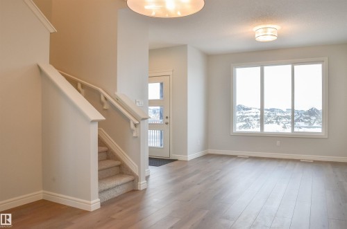 21031 25 Avenue, Edmonton, AB - Indoor Photo Showing Other Room