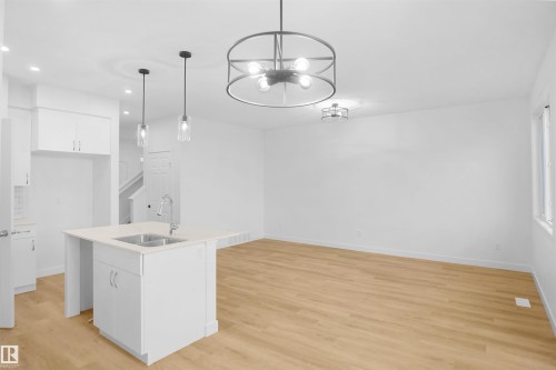 12127 34 Avenue, Edmonton, AB - Indoor