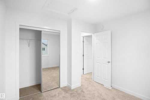 12127 34 Avenue, Edmonton, AB - Indoor Photo Showing Other Room