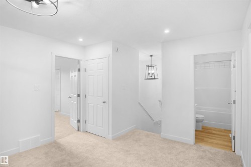 12127 34 Avenue, Edmonton, AB - Indoor Photo Showing Other Room