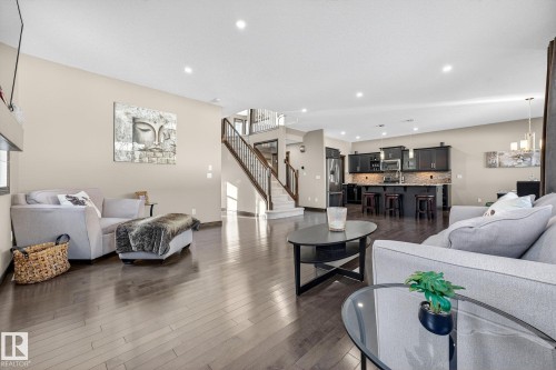 559 Westerra Boulevard, Stony Plain, AB - Indoor Photo Showing Living Room