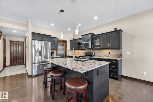 559 Westerra Boulevard, Stony Plain, AB - Indoor Photo Showing Kitchen With Upgraded Kitchen