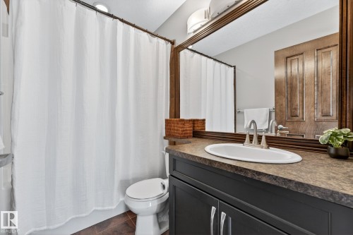 559 Westerra Boulevard, Stony Plain, AB - Indoor Photo Showing Bathroom