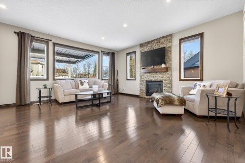 559 Westerra Boulevard, Stony Plain, AB - Indoor Photo Showing Living Room With Fireplace