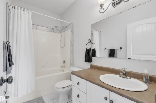 701 Sparrow Close, Cold Lake, AB - Indoor Photo Showing Bathroom