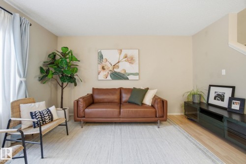 5 287 Macewan Road, Edmonton, AB - Indoor Photo Showing Living Room
