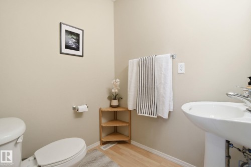 5 287 Macewan Road, Edmonton, AB - Indoor Photo Showing Bathroom