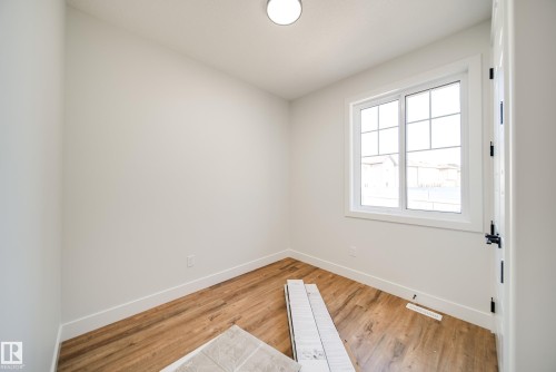 7156 177 Avenue, Edmonton, AB - Indoor Photo Showing Other Room