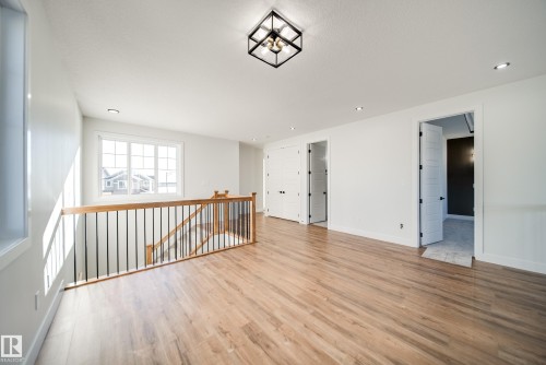 7156 177 Avenue, Edmonton, AB - Indoor Photo Showing Other Room