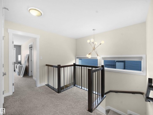 2454 Kelly Circle Circle, Edmonton, AB - Indoor Photo Showing Other Room