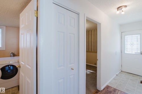4102 43A Avenue, Leduc, AB - Indoor Photo Showing Laundry Room