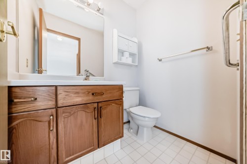 108 1 Aberdeen Way, Stony Plain, AB - Indoor Photo Showing Bathroom