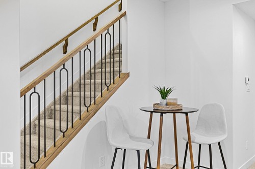 11234 61 Street, Edmonton, AB - Indoor Photo Showing Other Room