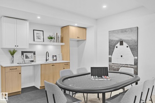 11234 61 Street, Edmonton, AB - Indoor