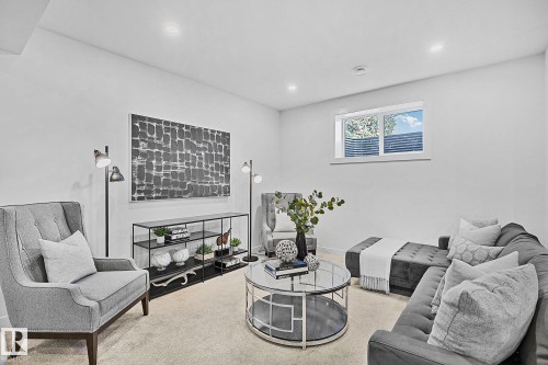 11234 61 Street, Edmonton, AB - Indoor