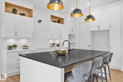 11234 61 Street, Edmonton, AB - Indoor