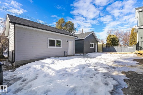 11234 61 Street, Edmonton, AB - Outdoor