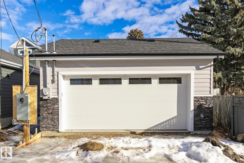 11234 61 Street, Edmonton, AB - Outdoor