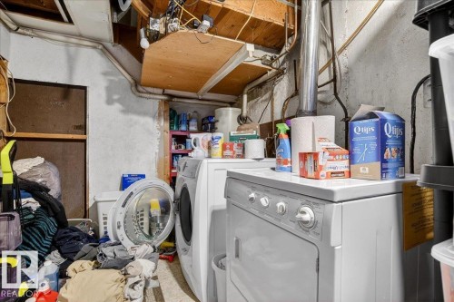 Laundry area with washer and dryer - 13320 123 Street, Edmonton, AB - Indoor Photo Showing Laundry Room