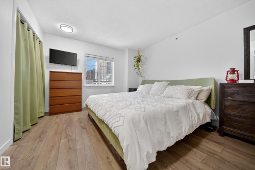 205 10130 114 Street, Edmonton, AB - Indoor Photo Showing Bedroom