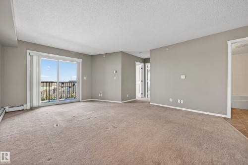 404 5370 Chappelle Road, Edmonton, AB - Indoor Photo Showing Other Room