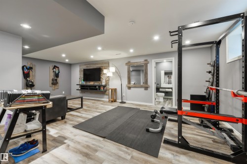 8504 16A Avenue, Edmonton, AB - Indoor