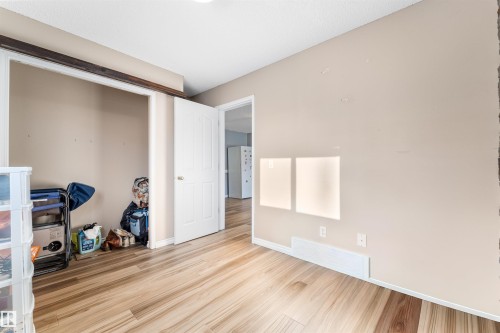 3117 49, Beaumont, AB - Indoor Photo Showing Other Room