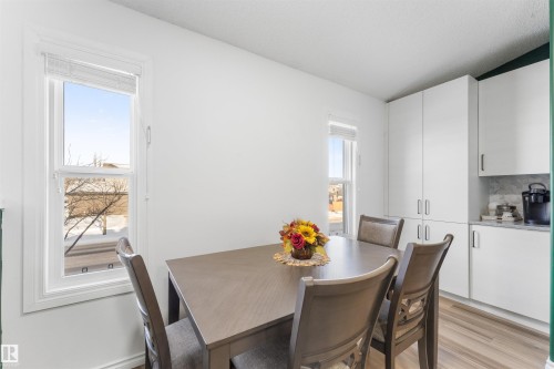 3117 49, Beaumont, AB - Indoor Photo Showing Dining Room