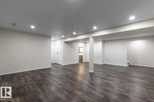 4308 35 Avenue, Leduc, AB - Indoor