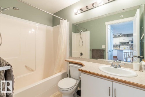 523 10535 122 Street Nw, Edmonton, AB - Indoor Photo Showing Bathroom