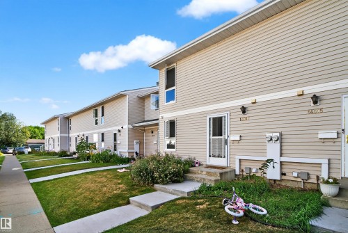 14017 121 Street, Edmonton, AB - Outdoor