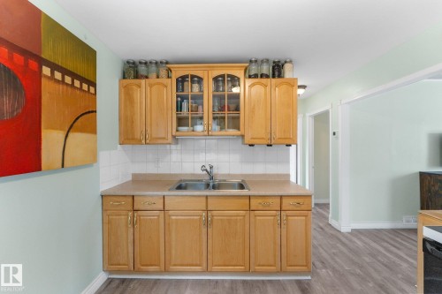 3633 106 Avenue, Edmonton, AB - Indoor Photo Showing Kitchen With Double Sink
