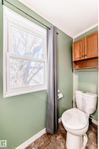 65 West View Boulevard, Edmonton, AB - Indoor Photo Showing Bathroom