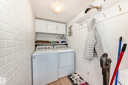 65 West View Boulevard, Edmonton, AB - Indoor Photo Showing Laundry Room