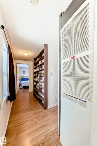 65 West View Boulevard, Edmonton, AB - Indoor Photo Showing Other Room