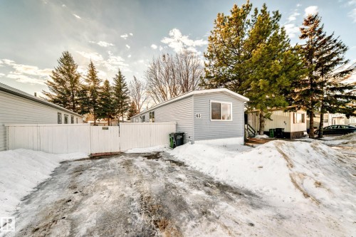 65 West View Boulevard, Edmonton, AB - Outdoor