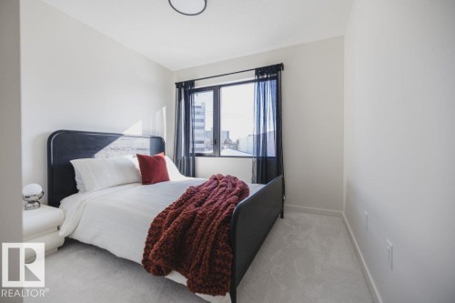 4 10327 Wadhurst Road, Edmonton, AB - Indoor Photo Showing Bedroom