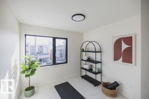 4 10327 Wadhurst Road, Edmonton, AB - Indoor Photo Showing Other Room