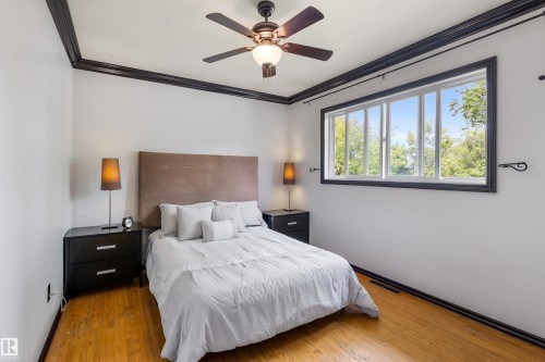 52 Belmont Drive, St. Albert, AB - Indoor Photo Showing Bedroom